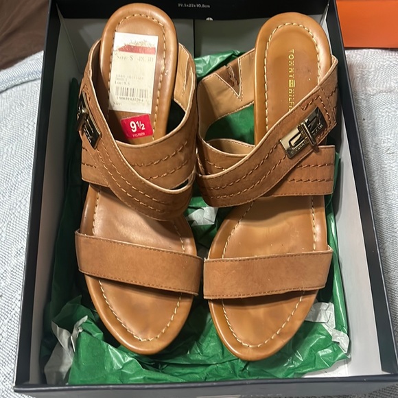 Tommy Hilfiger Wedges - Picture 1 of 3
